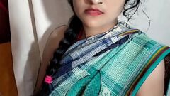 Afspelen Ervaar de Desi Delight: Cute Indian Village Bhabhi wordt ondeugend
