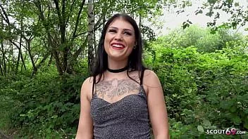 Jouer Scout allemand - casting anal pour l'orgasme roulant des yeux pour alexis, une adolescente mince
