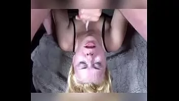 Play Gagging putas getting her throat fucked