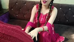 play Desi üvey anne bu Noel'de genç üvey oğlunun sikine direnemez