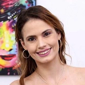 Star du porno Lilly Manara