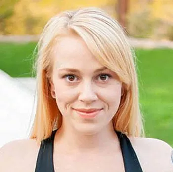 Pornostar Chrystal Sinn