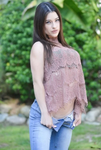 Pornostar Regan Starr